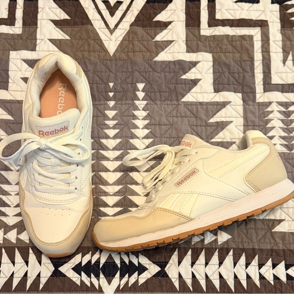 Reebok Sneakers SZ 6.5